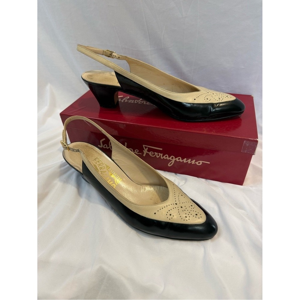 Vintage Salvatore Ferragamo Slingback Low Heel Pumps Patent Leather